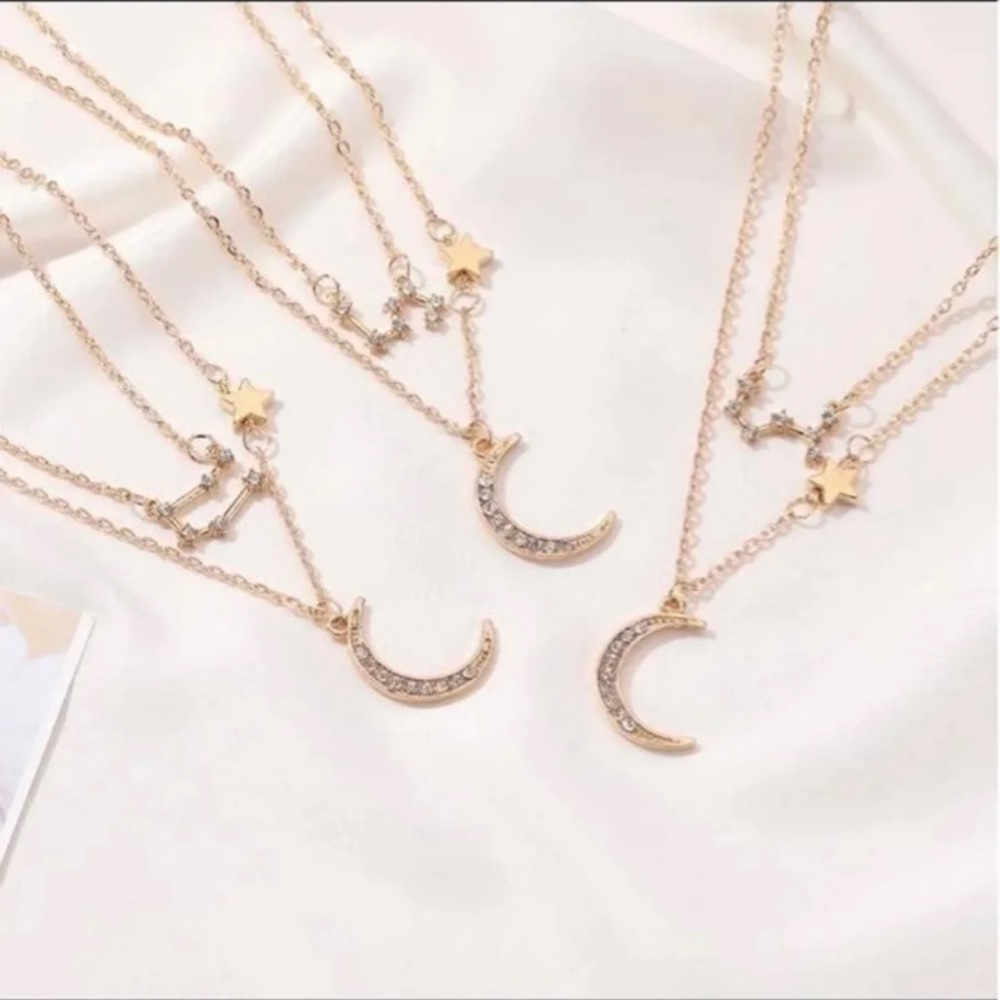 NWT Half Moon Leo Constellation Necklace - Picture 2 of 2